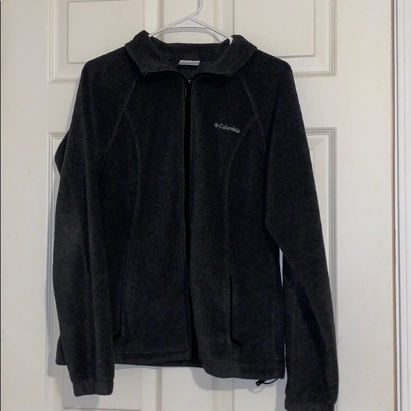 woman’s Columbia zip-up jacket - Picture 1 of 5